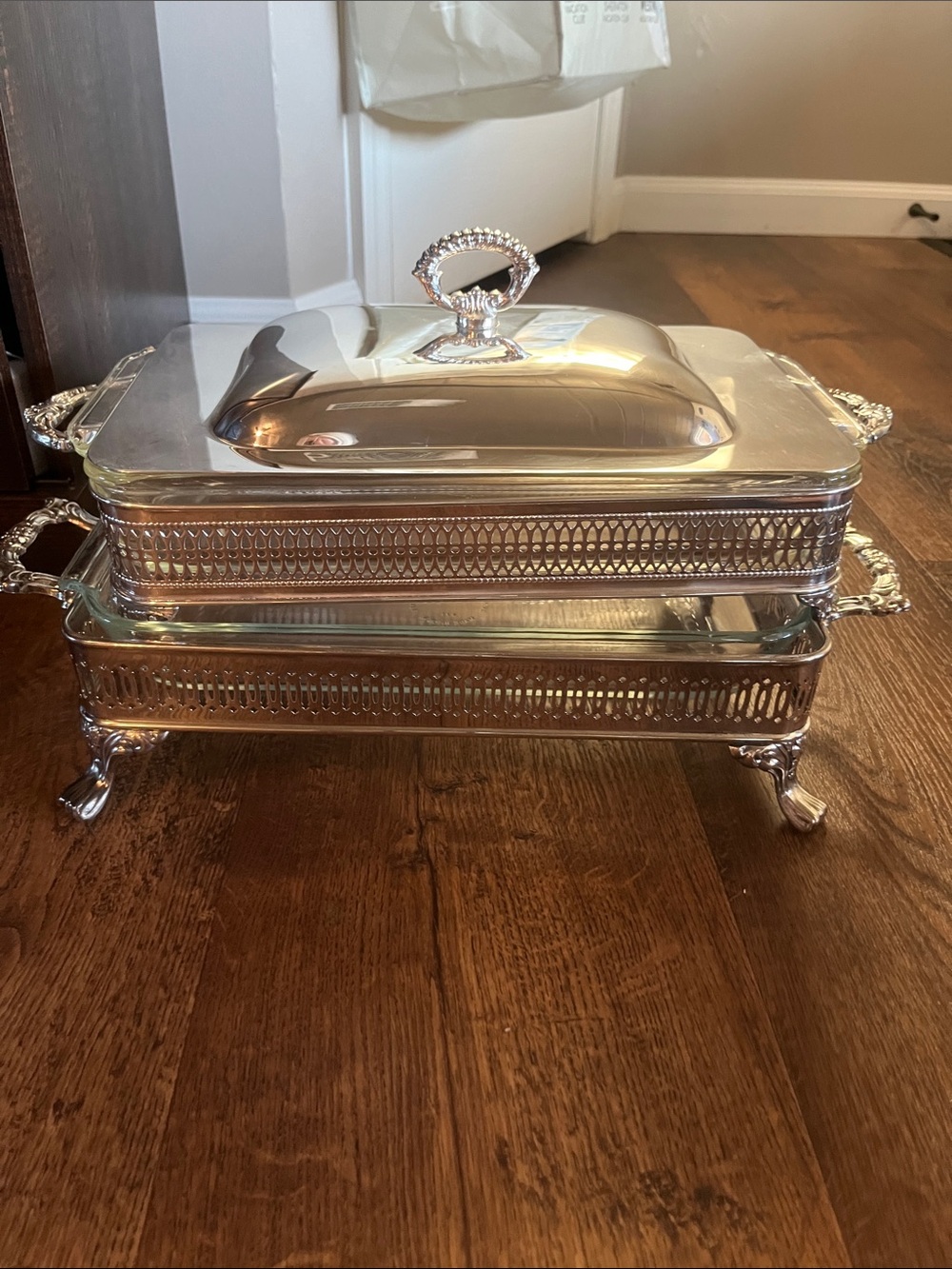 Oneida Silver Rectangular Buffet Chafing Dish with Decorative Handles